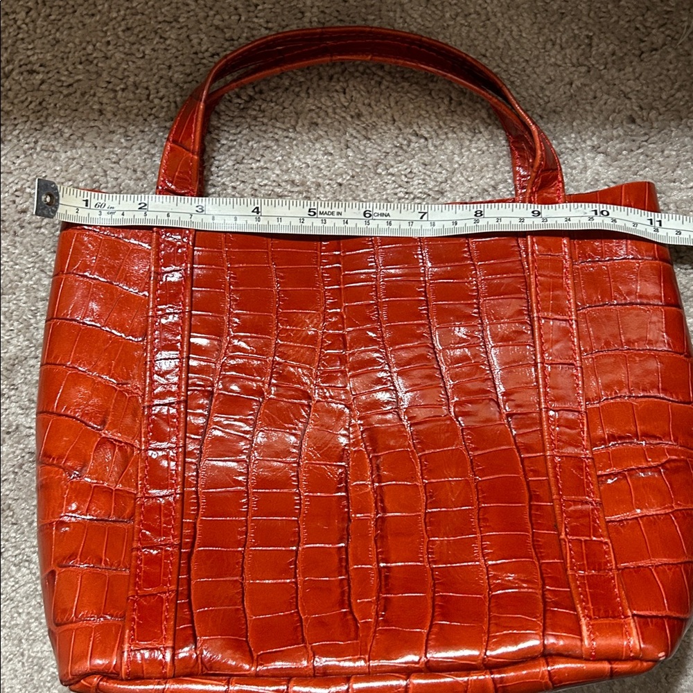 FAUX Croc-Embossed Leather Tote Bag - Red - Picture 11 of 16